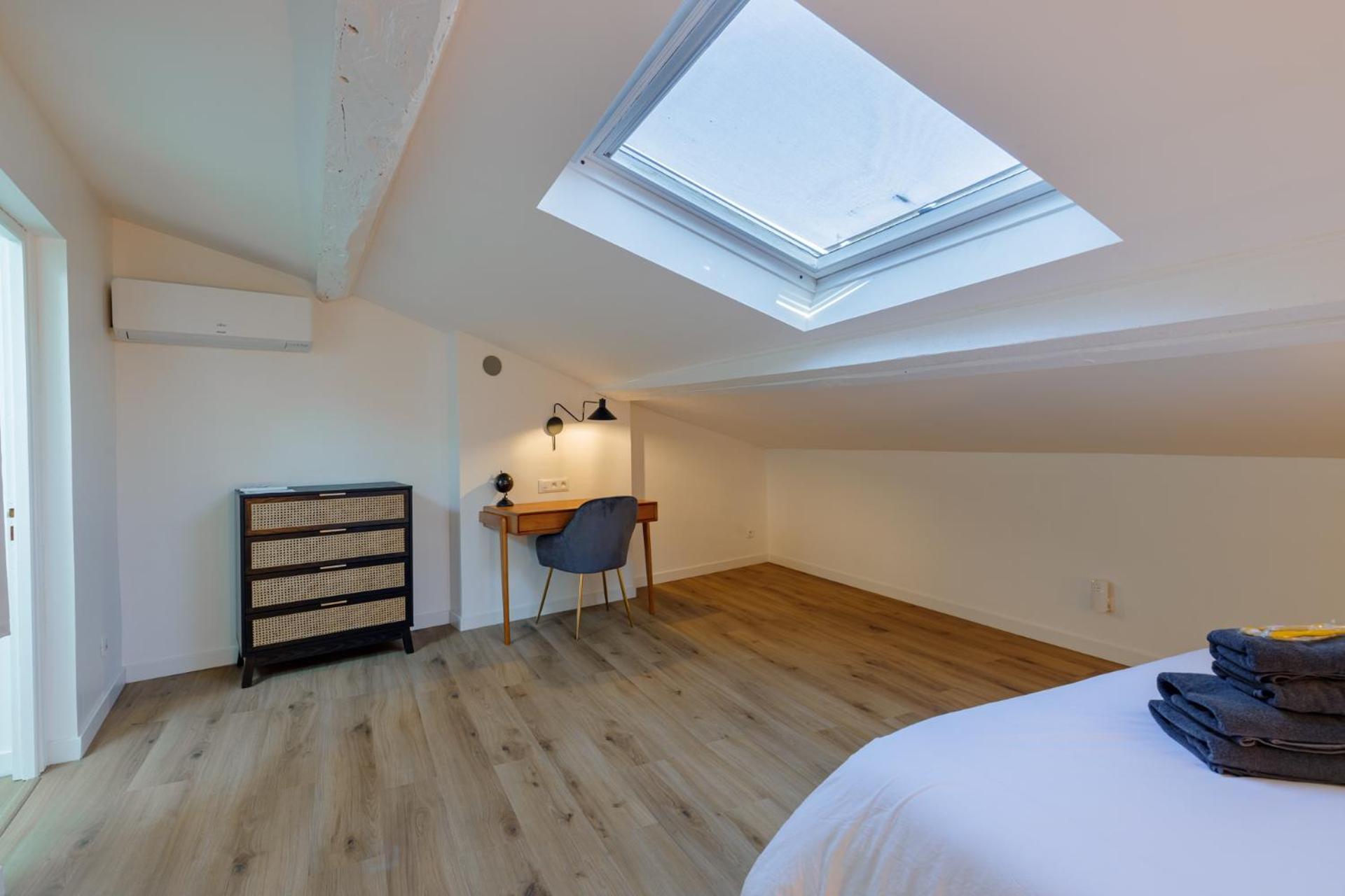 Appartement La Maison 44 - Duplex T3 - Clim, Calme, Via Rhona